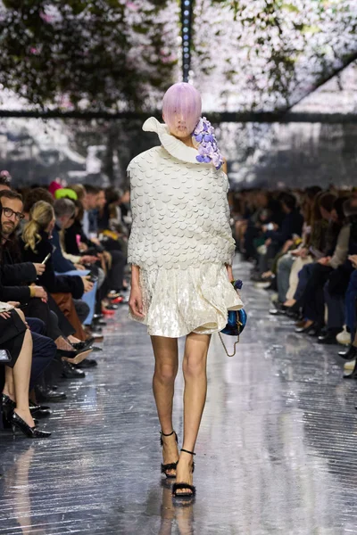 Look 26